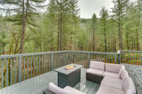 Private Cabin with Forest Views and Grill in Lakehead!